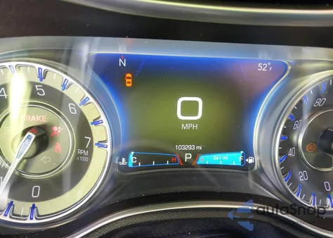 2017 Chrysler 300 Limited z USA, uszkodzony, nr VIN 2C3CCAAG6HH521600